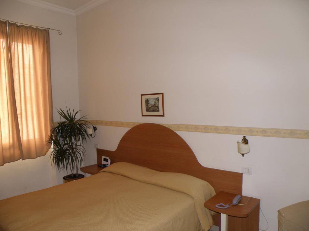 Hotel Primus Roma الغرفة الصورة